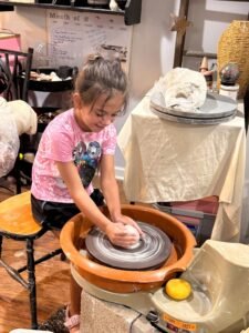 girlwheel pottery
