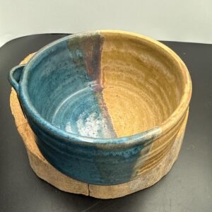 Handmade Stoneware Soup/ chili noodle Bowl with bread stick or spoon holder, 20 oz